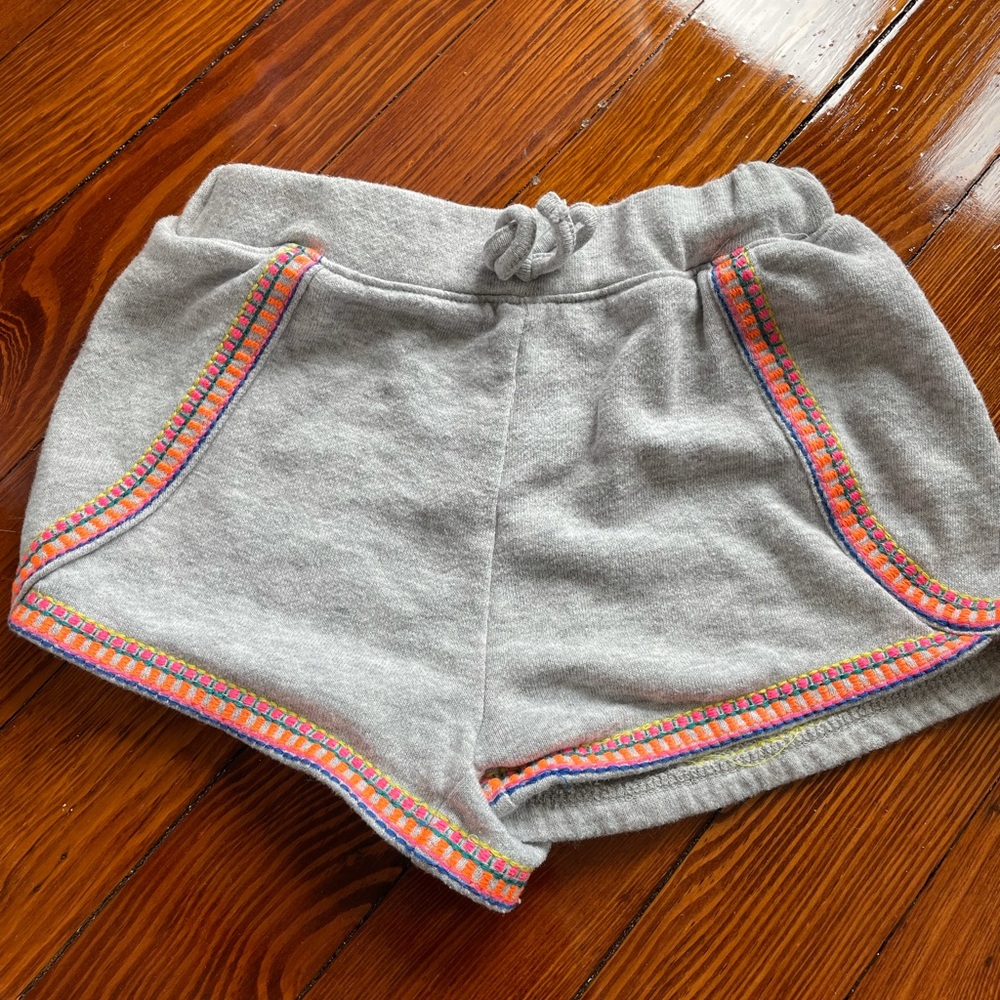 Juicy Couture girls size 6 shorts